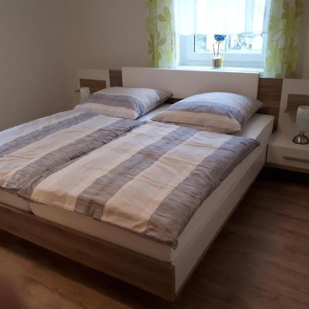 Ferienwohnung Karlguth นอยชตัดท์ อิน ซัคเซิน ภายนอก รูปภาพ