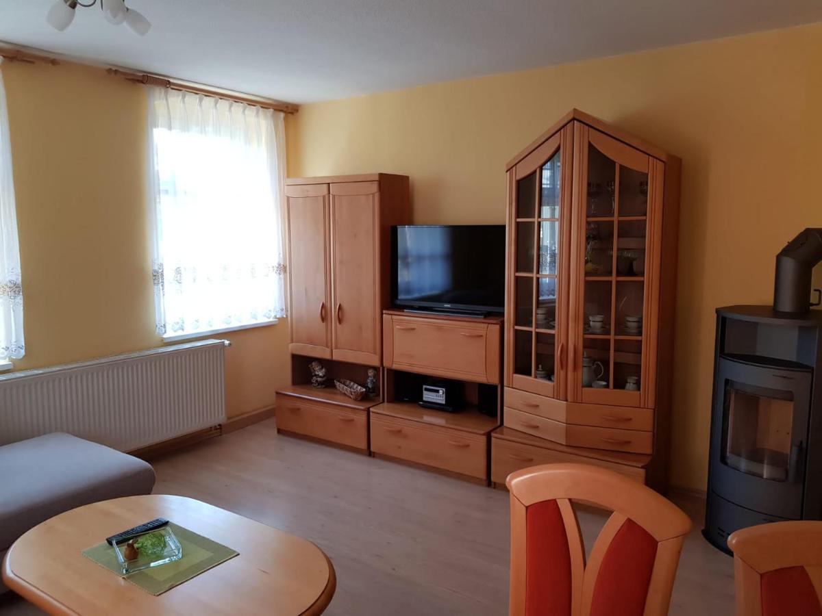 Ferienwohnung Karlguth นอยชตัดท์ อิน ซัคเซิน ภายนอก รูปภาพ